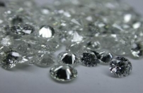 Dados Diamantes de Angola renderam 117 milhões de dólares em junho Dados Diamantes de Angola renderam 117 milhões de dólares em junho